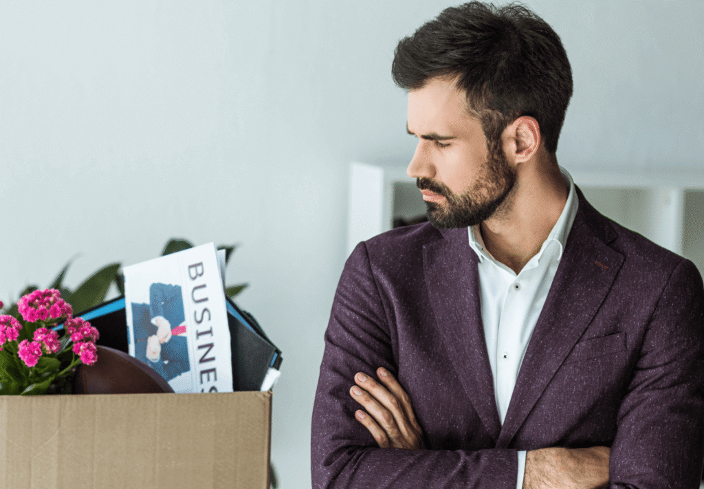 A Empresa Pode Demitir Funcionário Afastado pelo INSS? Evite Riscos e Entenda Seus Limites Legais
