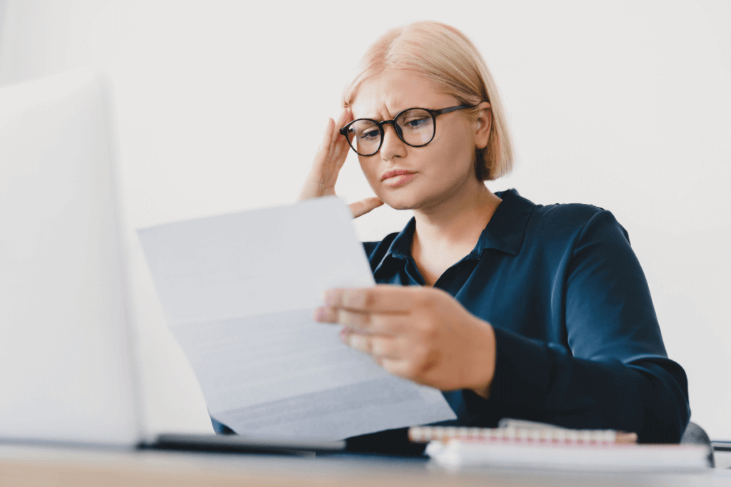 Como Advertir um Funcionário: Guia Completo para Empresas