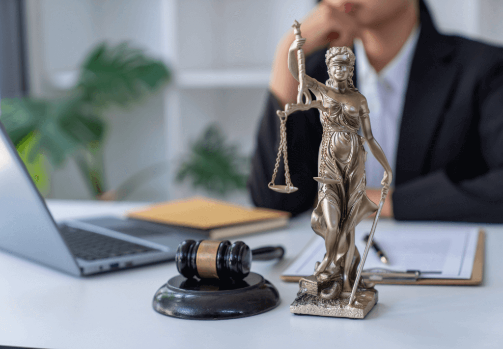 Abuso de Poder no Trabalho: Saiba Como Identificar e Quais Seus Direitos